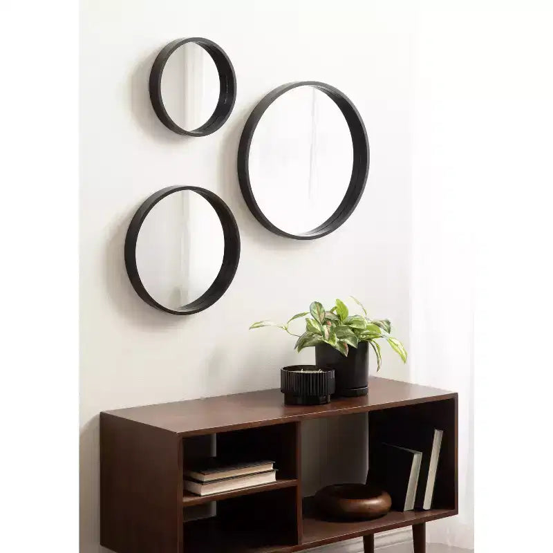 Kate & Laurel All Things Decor Set di 3 specchi da parete rotondi Travis neri