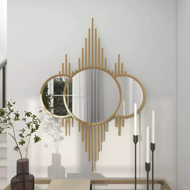 Specchio da Parete Moderno in Ferro Dorato - CosmoLiving by Cosmopolitan: Rotondo, Nessun Montaggio Richiesto, 99 cm
