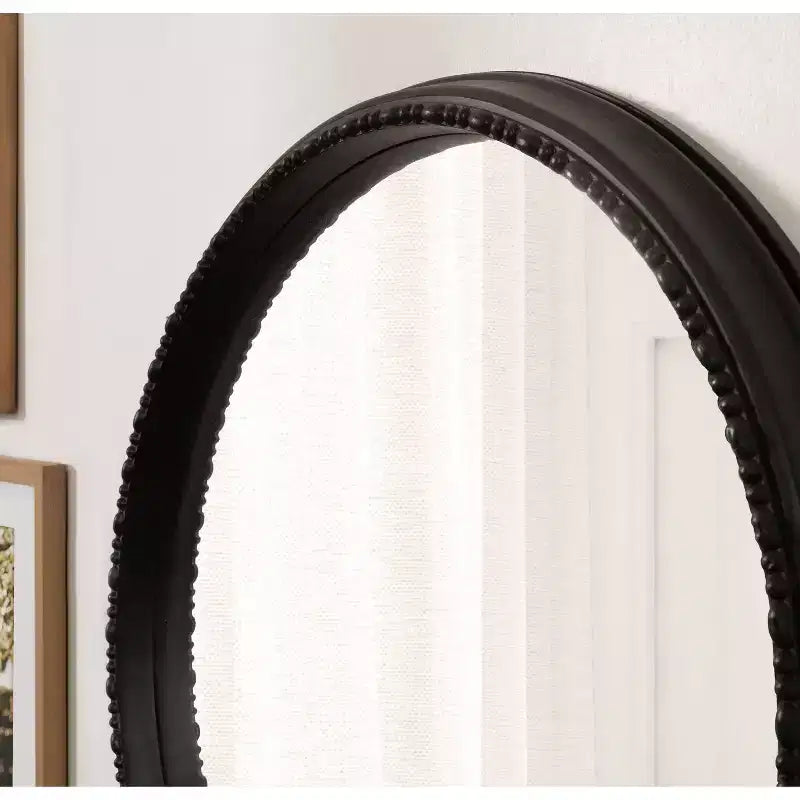 Specchio rotondo incorniciato Astele da 24" x 24" nero - Kate & Laurel All Things Decor