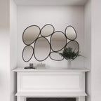 Specchio da parete ovale a grappolo di bolle in metallo nero - Olivia & May: Cornice contemporanea in ferro, 54x35.25", Nessun assemblaggio richiesto