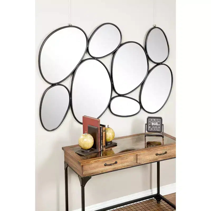 Specchio da parete ovale a grappolo di bolle in metallo nero - Olivia & May: Cornice contemporanea in ferro, 54x35.25", Nessun assemblaggio richiesto