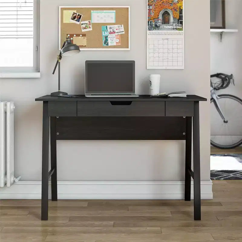 Scrivania per Computer A-Frame Oxford di Ameriwood Home con Cassetto