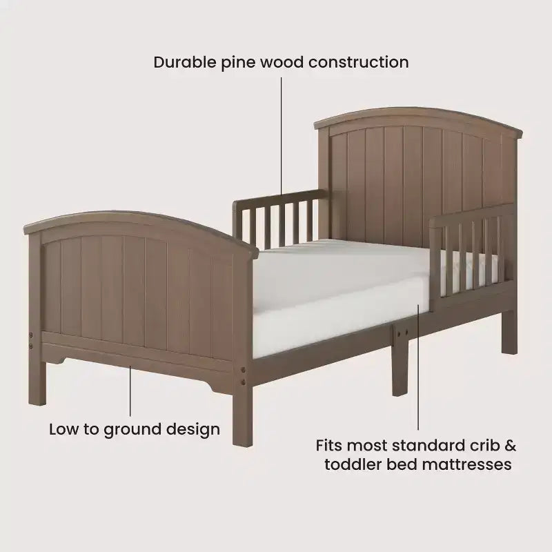 Lettino per bambini Child Craft Hampton con parte superiore ad arco e sponde di protezione, design ribassato, in legno di pino, linee pulite adatte a qualsiasi arredamento
