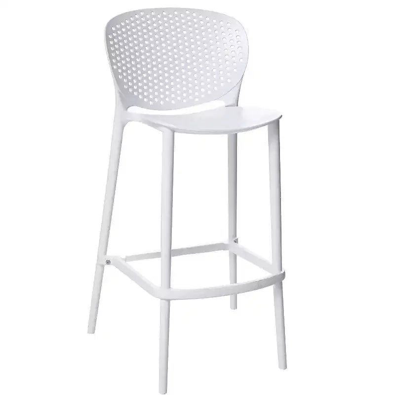 HomeRoots Set di quattro sedie da bar di altezza bancone in plastica resistente bianca con schienale basso da 26 pollici