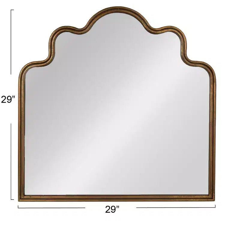 Specchio da parete Storied Home con cornice in metallo dorato, ad arco smerlato ondulato