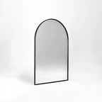 Specchio da parete ad arco per bagno in metallo nero