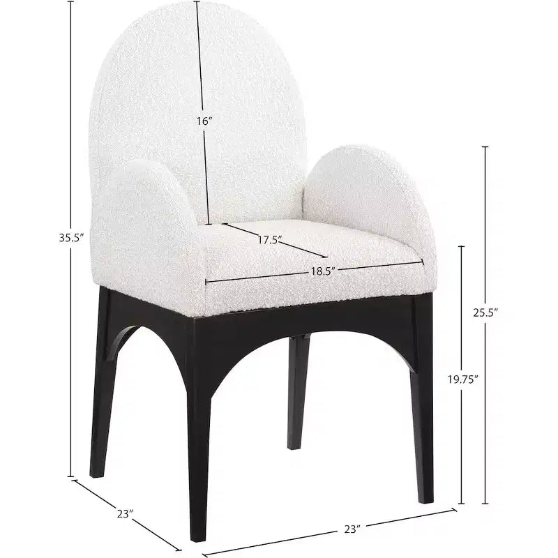 Meridian Furniture, Sedia da pranzo Waldorf in tessuto Bouclé