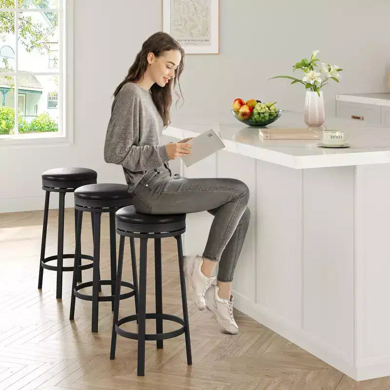 Set di 2 Sgabelli da Bar Girevoli da 76 cm con Struttura in Ferro, Seduta in MDF, Girevole a 360 Gradi, Costruzione Durevole e Design Moderno