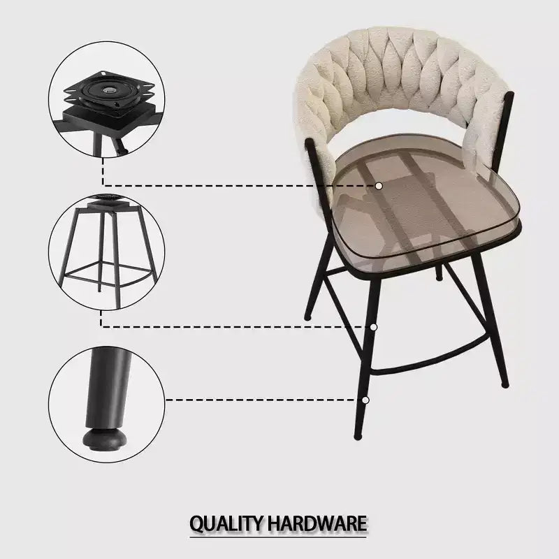 Set di 2 sgabelli da bar girevoli Okak 26, rivestiti in pelle scamosciata con poggiapiedi e schienale intrecciato, gambe nere, sgabelli da bancone per isola cucina