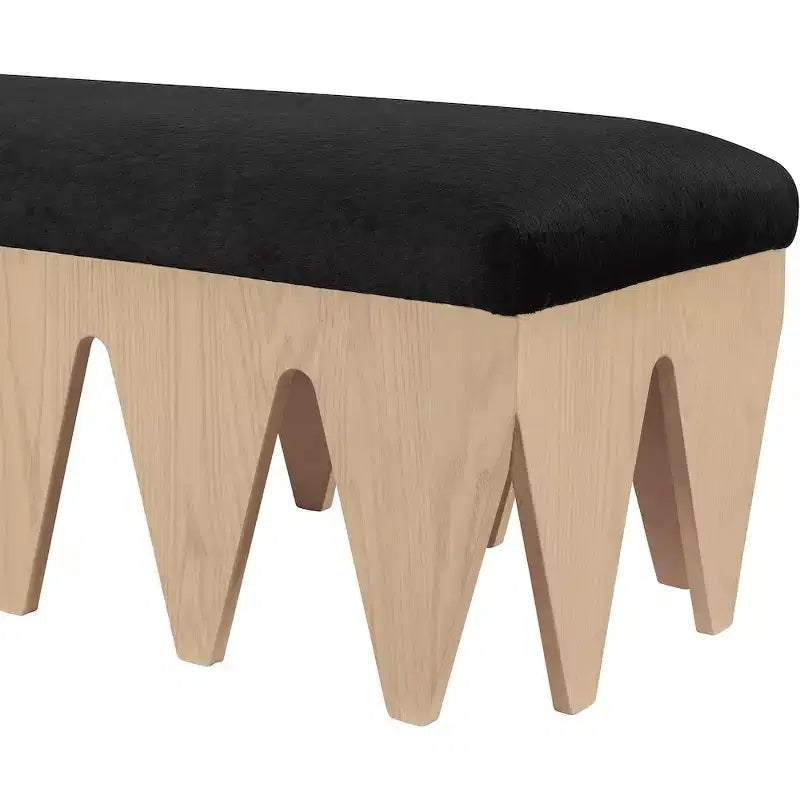 Meridian Furniture, Panca in velluto e pelliccia Altair
