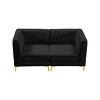 Meridian Furniture, divano componibile Alina in velluto