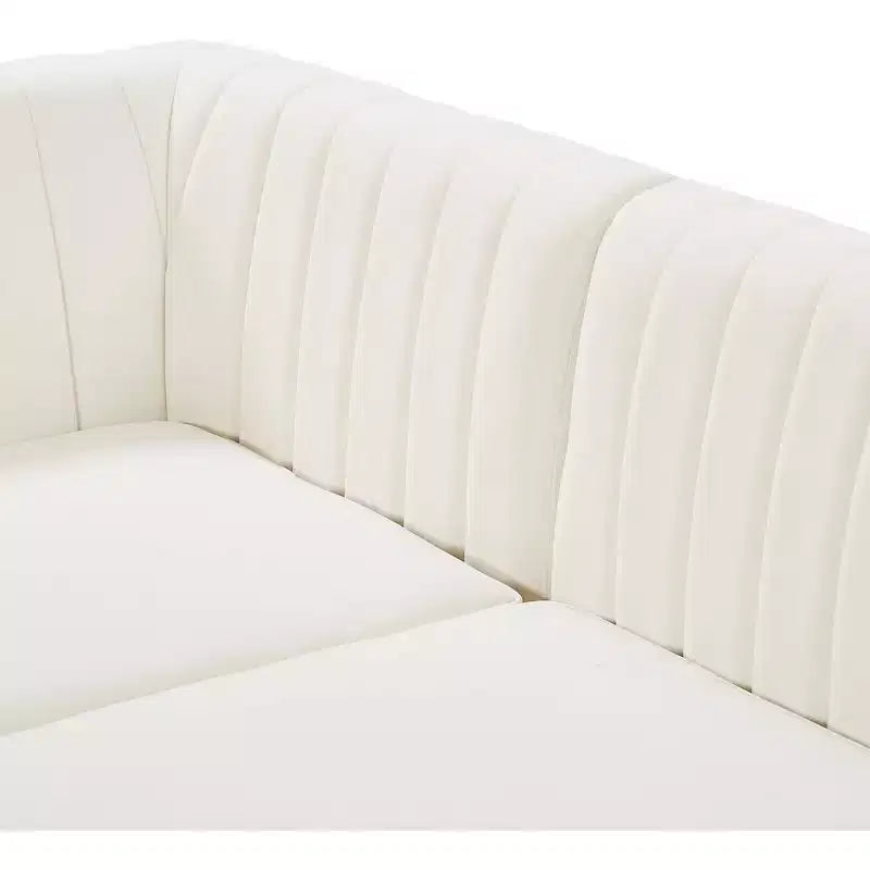 Meridian Furniture, divano componibile Alina in velluto