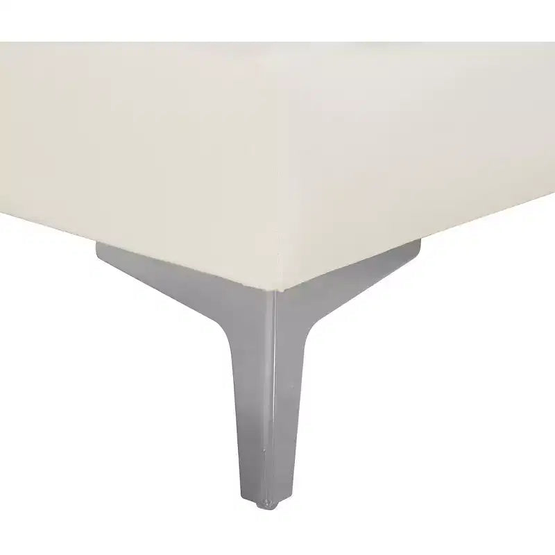 Meridian Furniture, divano componibile Alina in velluto