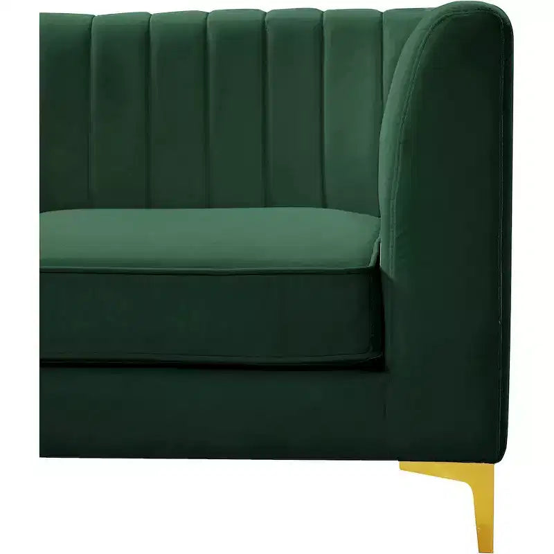 Meridian Furniture, divano componibile Alina in velluto
