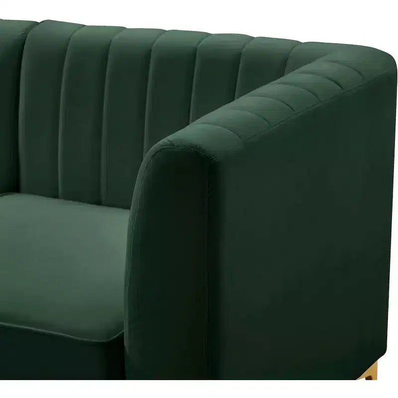 Meridian Furniture, divano componibile Alina in velluto