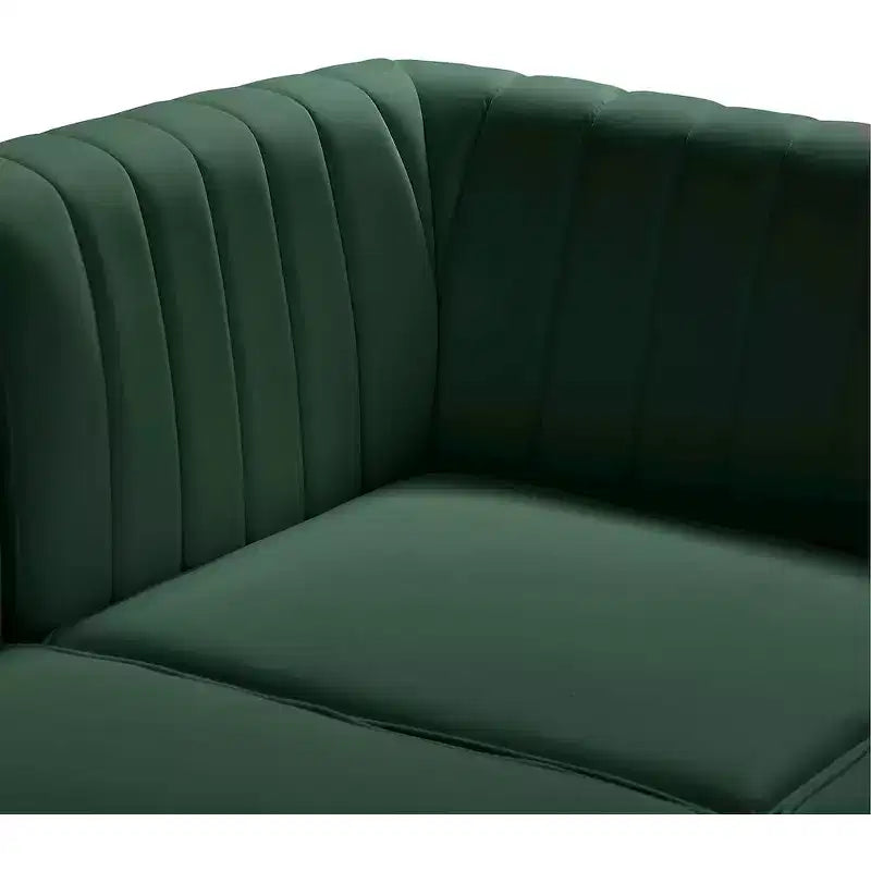 Meridian Furniture, divano componibile Alina in velluto