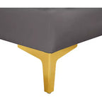 Meridian Furniture, divano componibile Alina in velluto