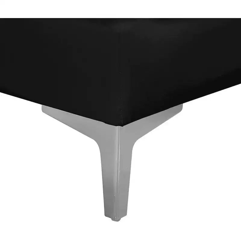 Meridian Furniture, divano componibile Alina in velluto