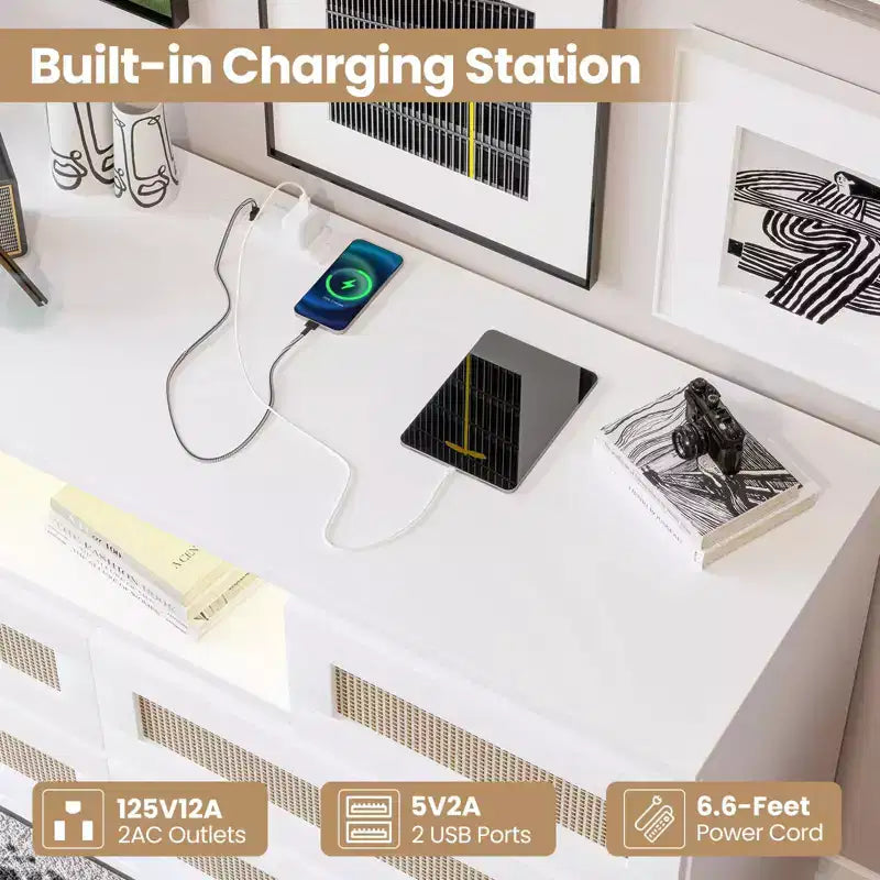 Cassettiera in Legno Naturale di Grandi Dimensioni con 6 Cassetti in Rattan, Luce LED e Stazione di Ricarica per Cabina Armadio, Cameretta, Soggiorno