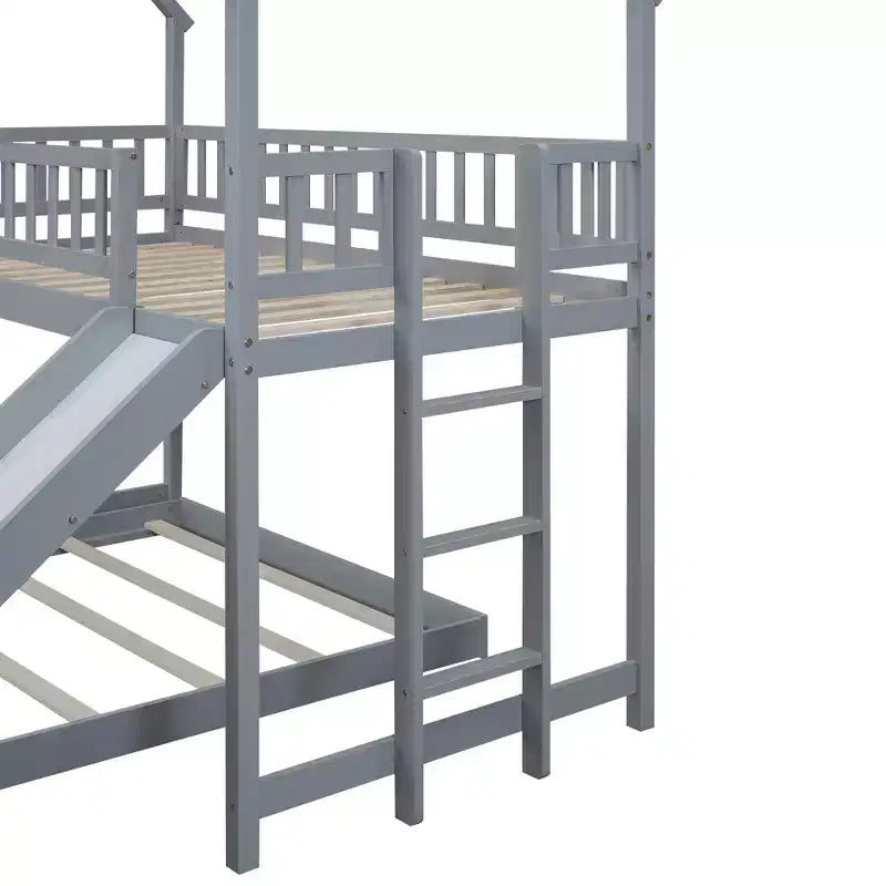 Letto a castello Twin over Full con scaletta e scivolo incorporati, Struttura letto a castello in legno con sponde a tutta lunghezza per cameretta di ragazze e ragazzi