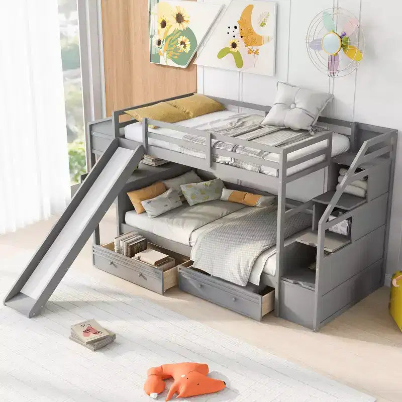 Letto a castello singolo su singolo con scivolo e scrivania per bambini, Struttura letto a castello in legno con scala portaoggetti e cassetti e ripiani