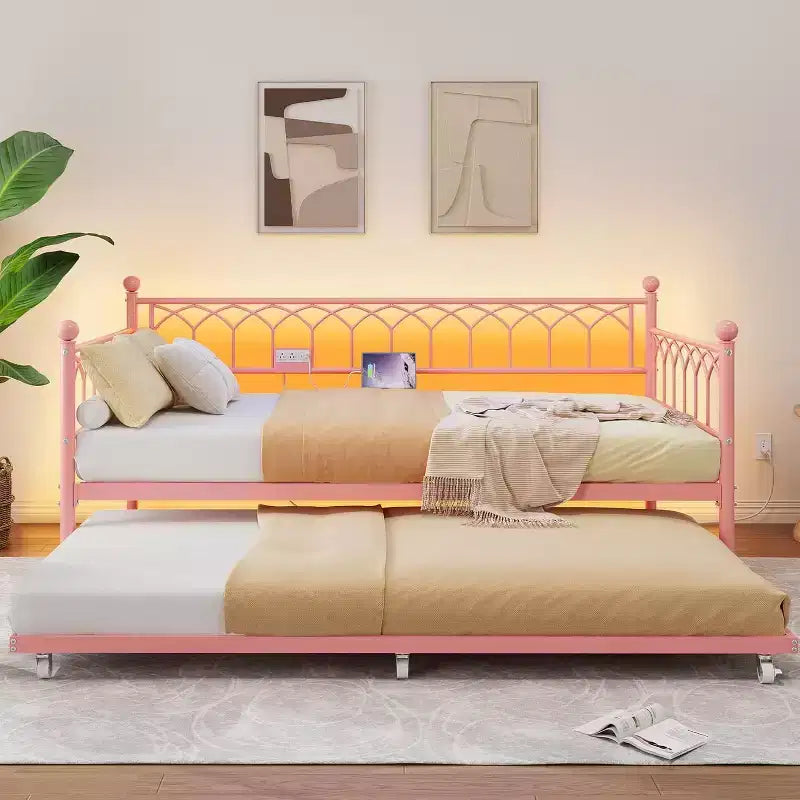 Letto a una piazza e mezza, Struttura in metallo con letto estraibile a rotelle per Soggiorno, Camera da letto, Appartamento e Spazi ridotti
