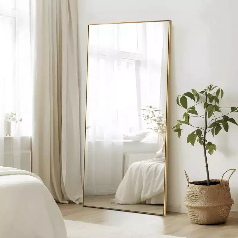 MAYEERTY Specchio a figura intera da 59 pollici, con cornice rettangolare in lega di alluminio e supporto, colore oro
