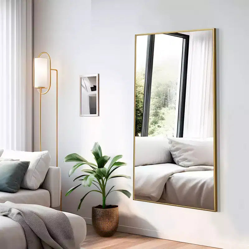 MAYEERTY Specchio a figura intera da 59 pollici, con cornice rettangolare in lega di alluminio e supporto, colore oro