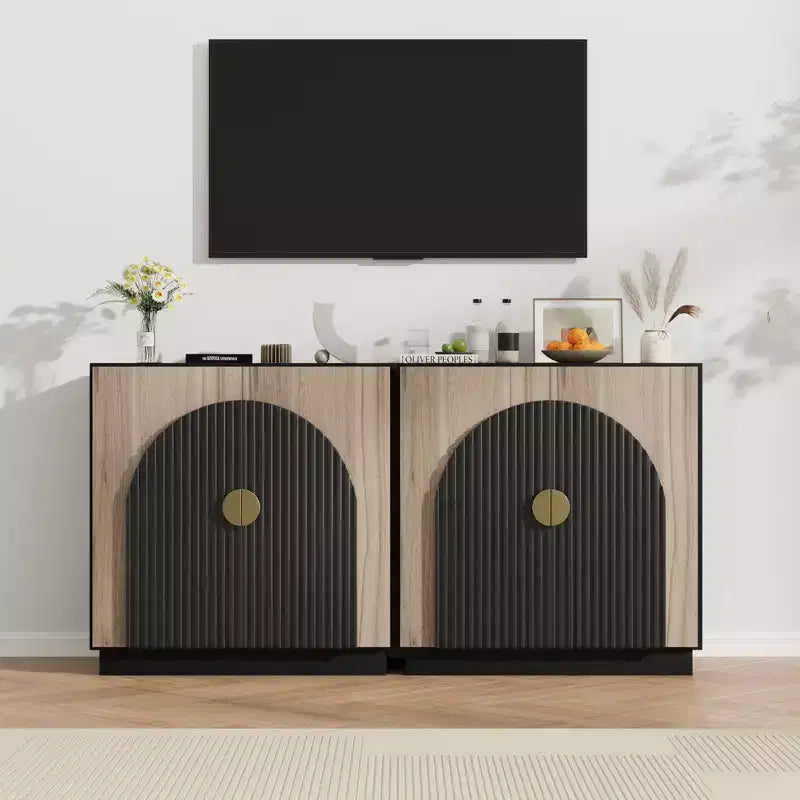 Credenza buffet Mid-Century Modern con design scanalato e ante ad arco, mobile contenitore per sala da pranzo, soggiorno, cucina, ripiani regolabili