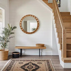 Specchio rotondo da parete con cornice in legno naturale LuxenHome, 28 decorazioni rustiche in legno marrone