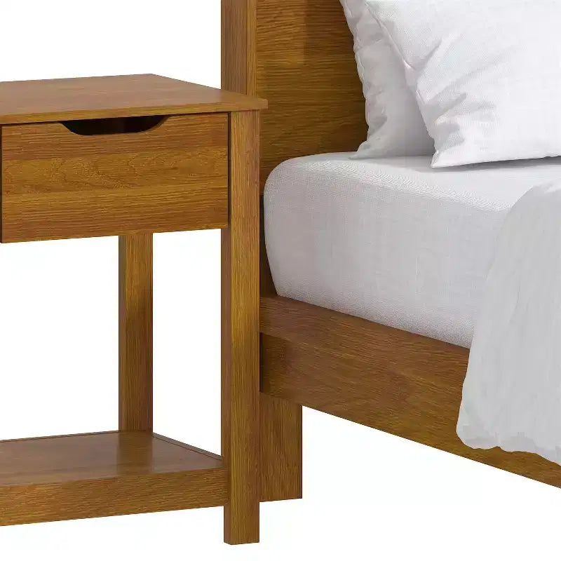 Letto Queen Galano Luxe con testiera e comodini Elira a 2 cassetti, set da 2 in noce ambrato