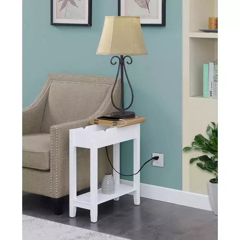 HomeStock Belmont Tavolino laterale con ripiano ribaltabile e stazione di ricarica integrata, porte USB, prese di corrente e vano portaoggetti nascosto per gli elementi essenziali del soggiorno