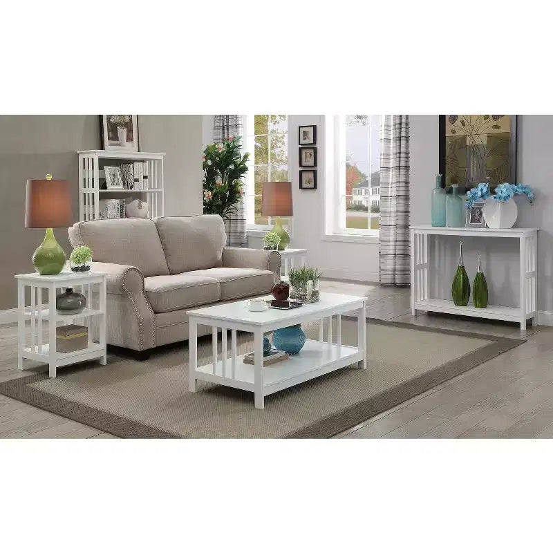 HomeStock Belmont Tavolino con ripiano liscio e due mensole aperte, tavolino d'appoggio moderno per caffè, tablet, oggetti da collezione ed essenziali di tutti i giorni