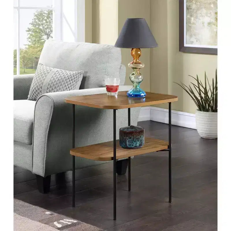 HomeStock Belmont Tavolino laterale con ripiano, mobile d'accento retrò glamour, gambe in metallo a forcina, ripiani a due livelli in MDF, finitura in impiallacciatura di betulla