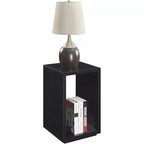 HomeStock Belmont Tavolino Finale Minimalista con Ampio Piano e Ripiano Inferiore, Design Elegante e Finitura Durevole Effetto Legno per l'Arredamento Domestico
