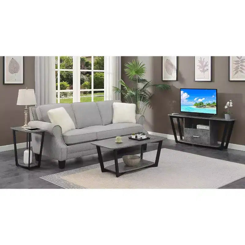 Tavolino finale industriale HomeStock Belmont con ripiano inferiore, telaio in metallo verniciato a polvere e spazio espositivo aperto per soggiorni moderni