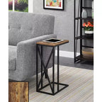 Tavolino Belmont C di HomeStock con design moderno a C, piano in truciolato e base in metallo per snack, bevande o laptop
