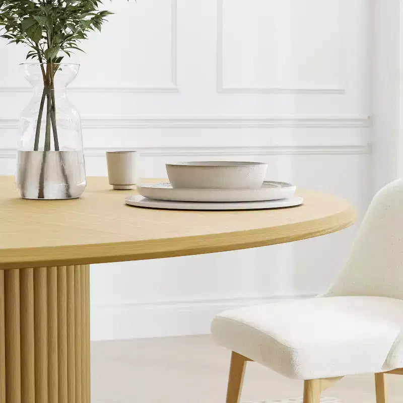 PexFix 52 Tavolo da pranzo rotondo in legno, tavolo da cucina per 4-6 persone con piano con bordo ad arco e base rastremata scanalata per soggiorno/sala da pranzo, caffè, ufficio, colore naturale