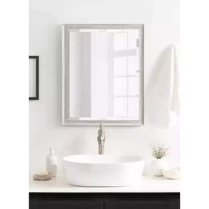 Specchio da parete rettangolare per bagno Kate e Laurel Dalphia