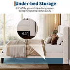 Letto matrimoniale in velluto con testiera ad alette e canale verticale imbottito, base a piattaforma rivestita, doghe in legno, non è necessaria la rete a molle, facile da montare, beige