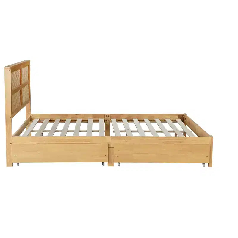 Bellemave Letto Matrimoniale King in Legno con Testiera in Rattan, 2 Cassetti Contenitore, Doghe di Supporto Robuste e Piedi Rinforzati, Rovere Bianco