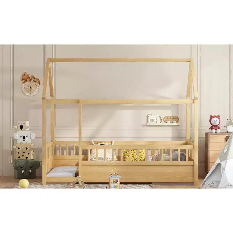 Letto a pavimento Montessori singolo Bellemave con recinzione alta, letto a casetta per bambini e bambine, letto Montessori senza doghe, naturale