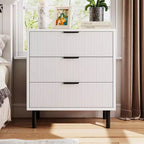 Comò a 3 cassetti scanalati, cassettiera larga 71 cm con dispositivo antiribaltamento, comodino alto in legno con contenitore e gambe in metallo per camera da letto, corridoio