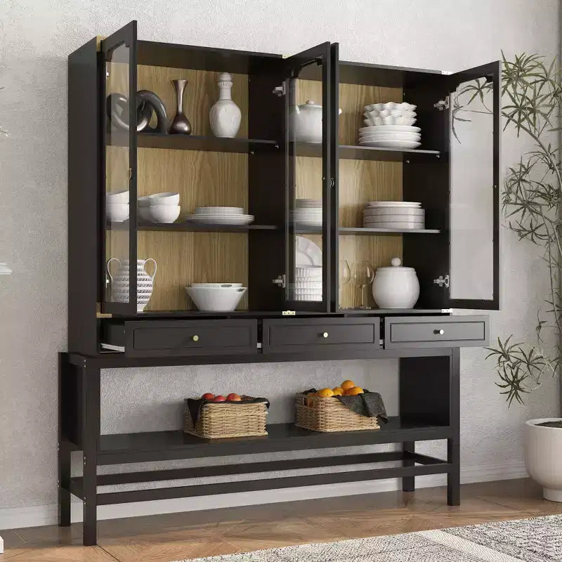 Credenza da cucina Famapy con ante in vetro, ripiani regolabili e dettagli dorati: perfetta per esporre stoviglie, vasellame e decorazioni per la cucina