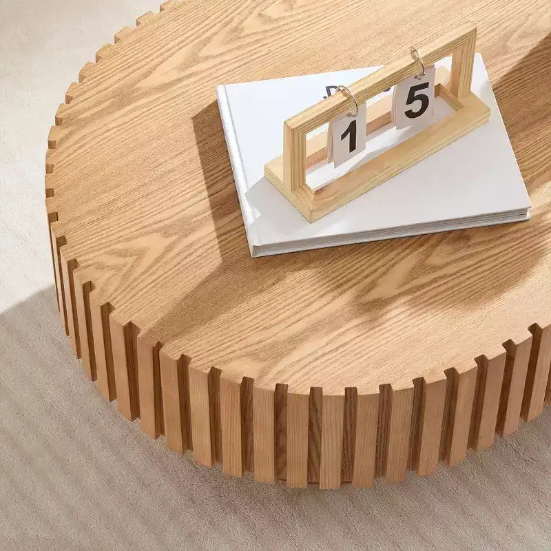 Homy Casa Tavolino da caffè moderno ovale in legno con design scanalato testurizzato per soggiorno e piccoli spazi, riunioni festive, Rovere naturale