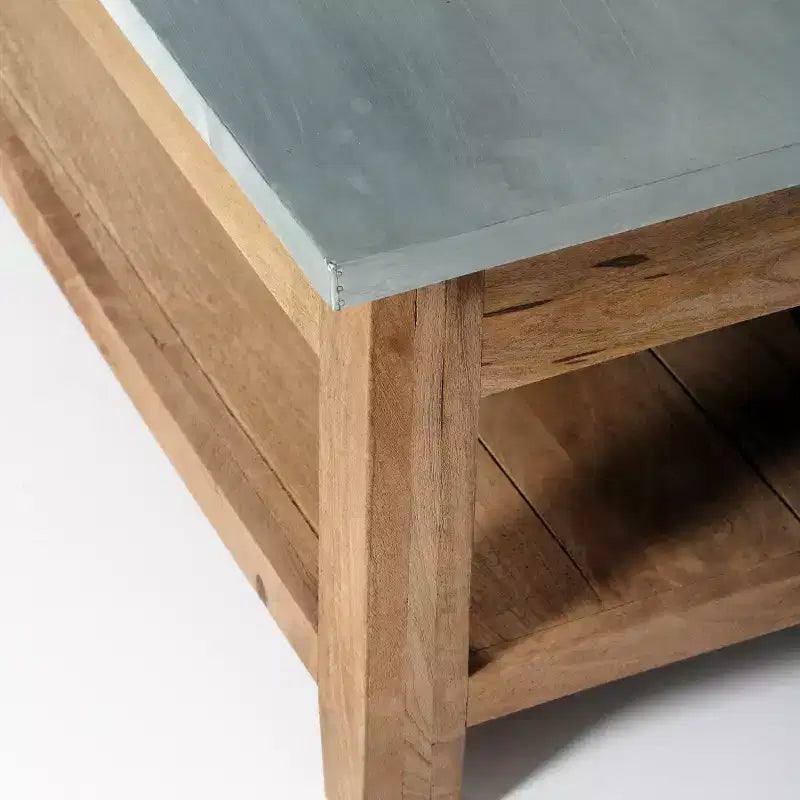 Tavolino da caffè Millwork da 48 pollici con ripiano inferiore, stile industriale moderno con ripiano in metallo color zinco e dettagli in legno