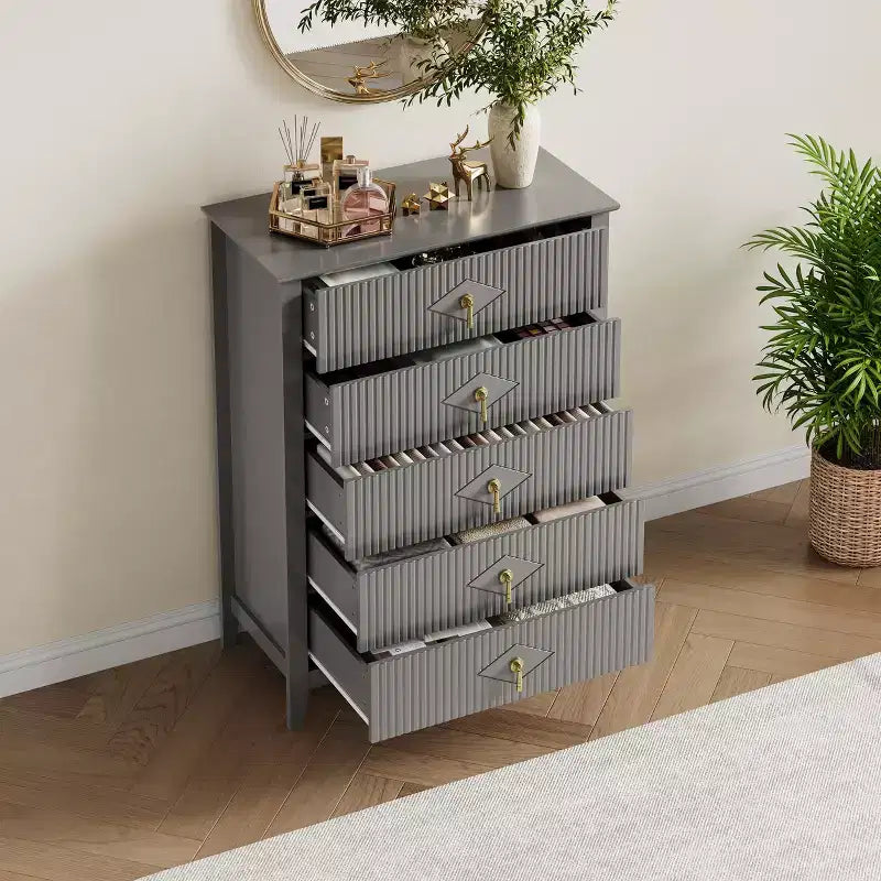 Comò bianco a coste per camera da letto, cassettiera alta 43" a torre con 5 cassetti, cassettiera moderna, unità organizer per armadio, ingresso