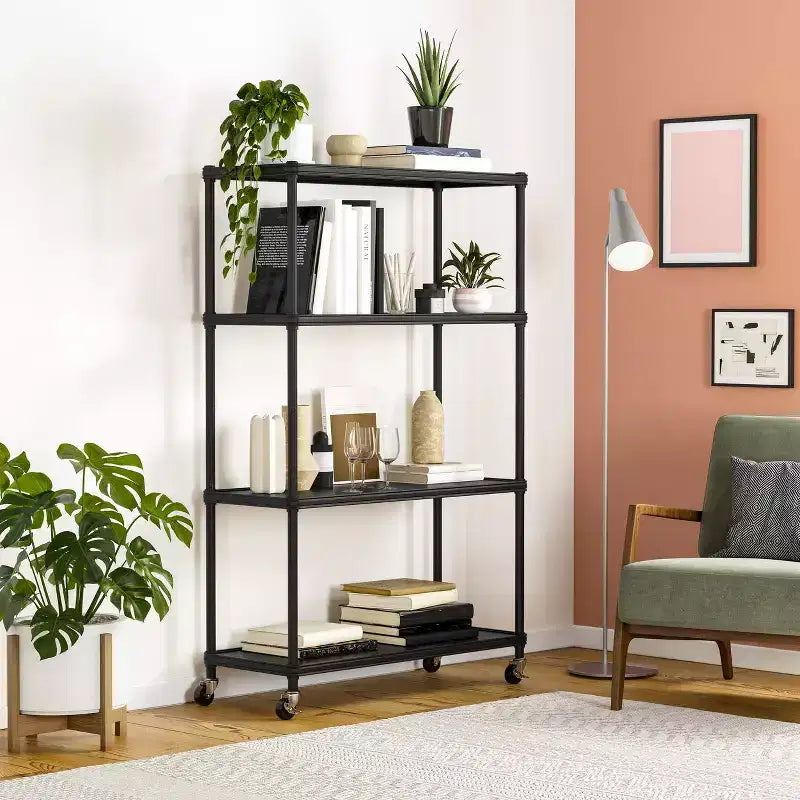Scaffalatura in acciaio a 4 ripiani HOME di Seville Classics con fodere per ripiani, 36 L x 14 P x 56,5 H