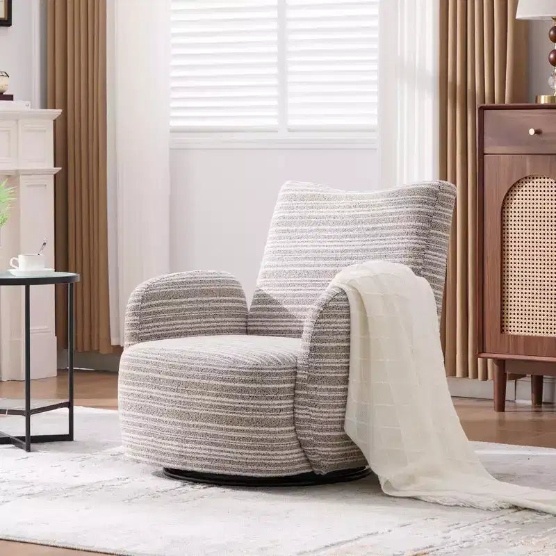 Poltrona Girevole Okak Mid-Century in Tessuto a Righe con Design Estetico, Poltrona Relax per Soggiorni, Zone Relax