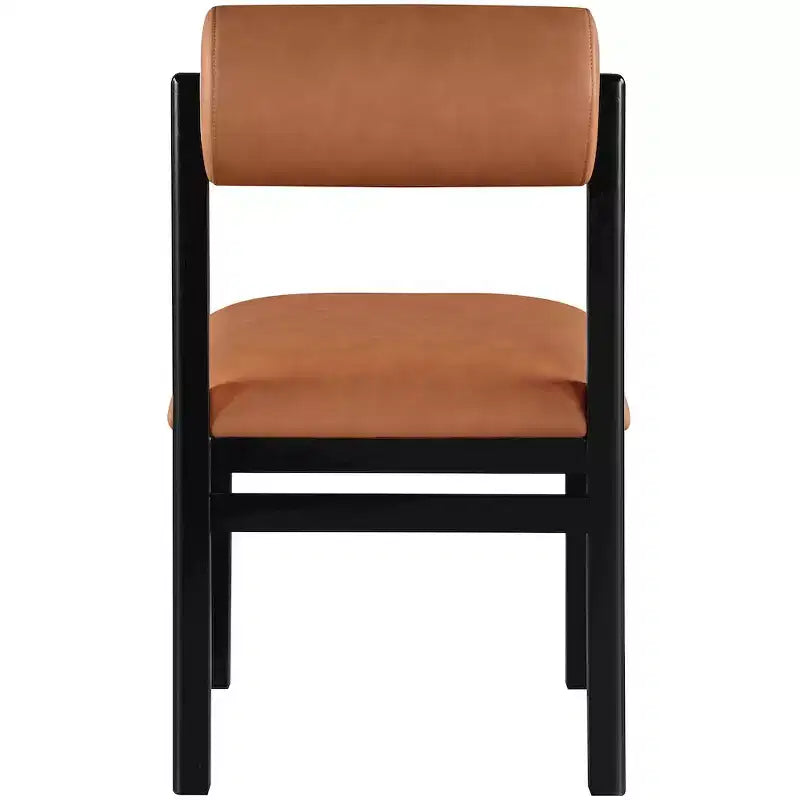 Meridian Furniture, Sedia da pranzo imbottita in pelle vegana Roundhill, Set da 2